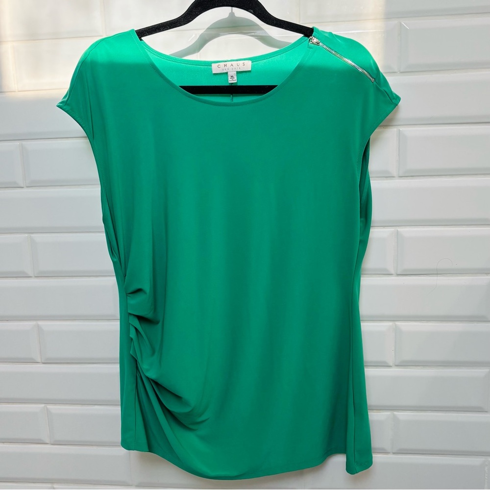 Chaus New York Women’s XL Sleeveless Green Blouse with Zipper Accent